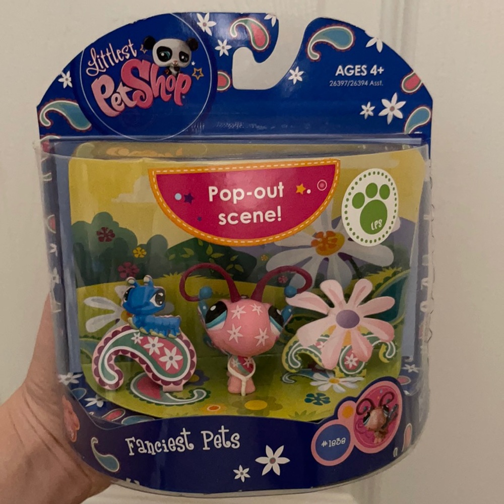Brand New Littlest Pet Shop #1838
